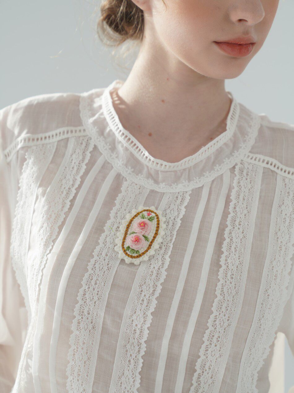 Blusa Branca Fina de 100cm de  - Embroidery Rose avaliação e preço