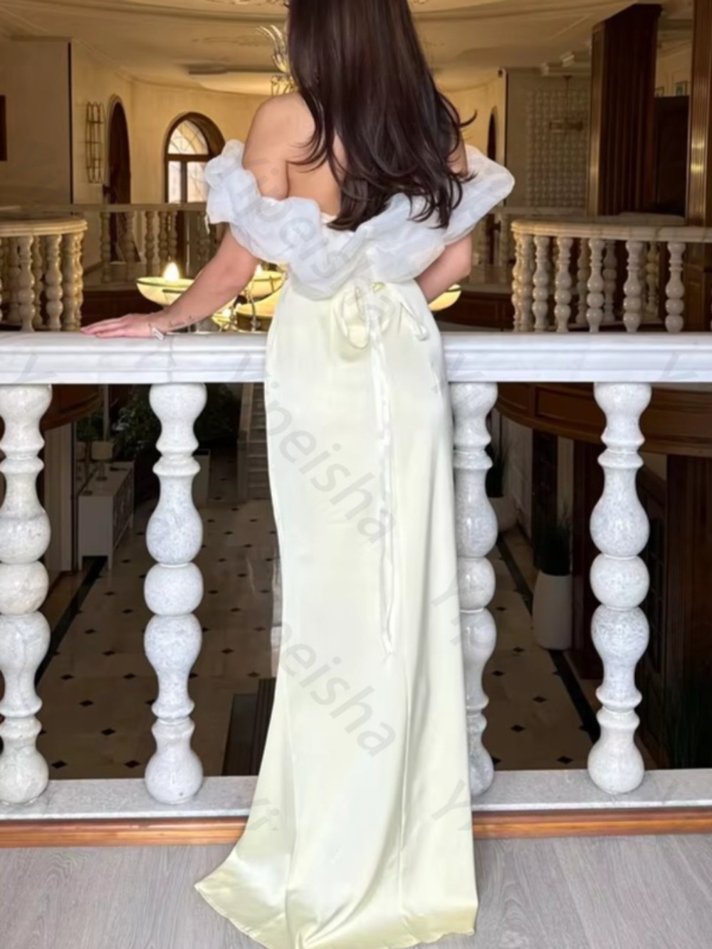 Vestidos de Noite de Cetim Ama - Embroidery Yellow Dress avaliação e preço